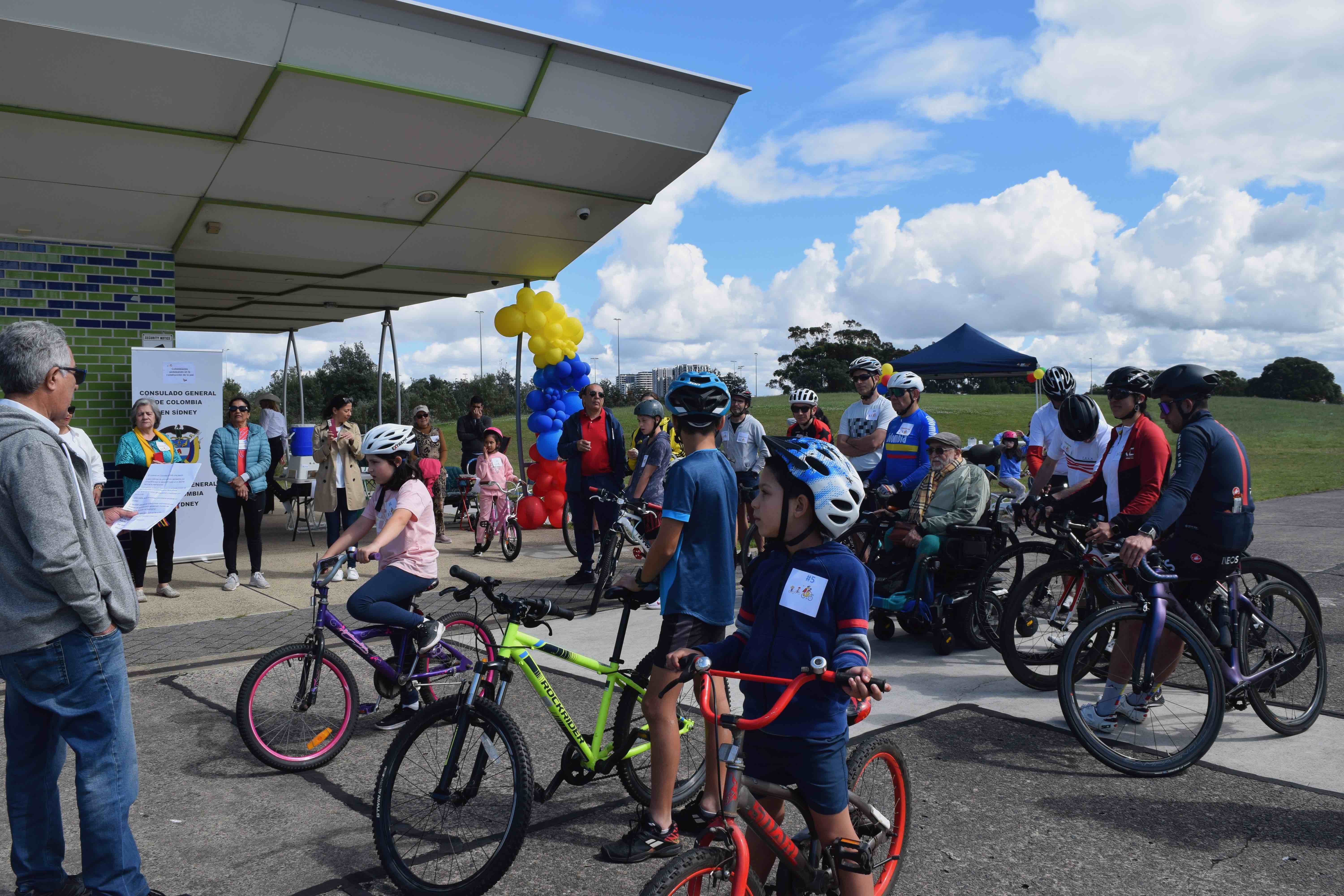 Los colombianos en Sídney pedalearon a fondo por la construcción de la paz